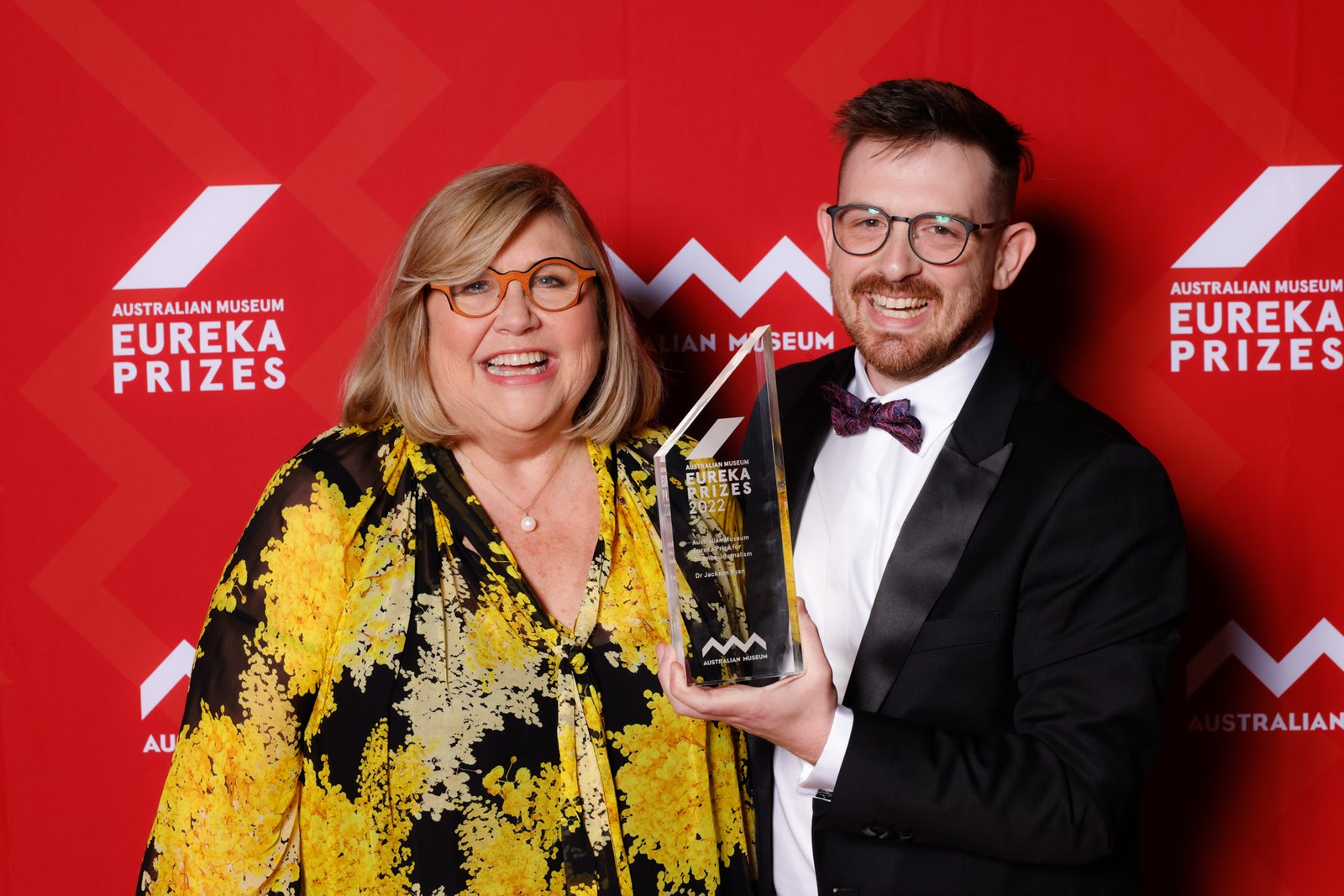 Winner of the Australian Museum Eureka Prize for Science Journalism, Dr Jackson Ryan with Australian Museum Director and CEO, Kim McKay AO.