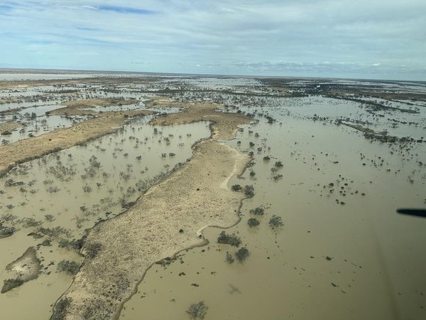 Cooper Creek in flood
